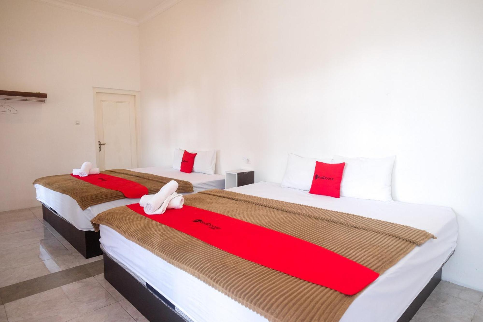 Reddoorz Near Grojogan Sewu Tawangmangu Hotel Karanganyar  Kültér fotó