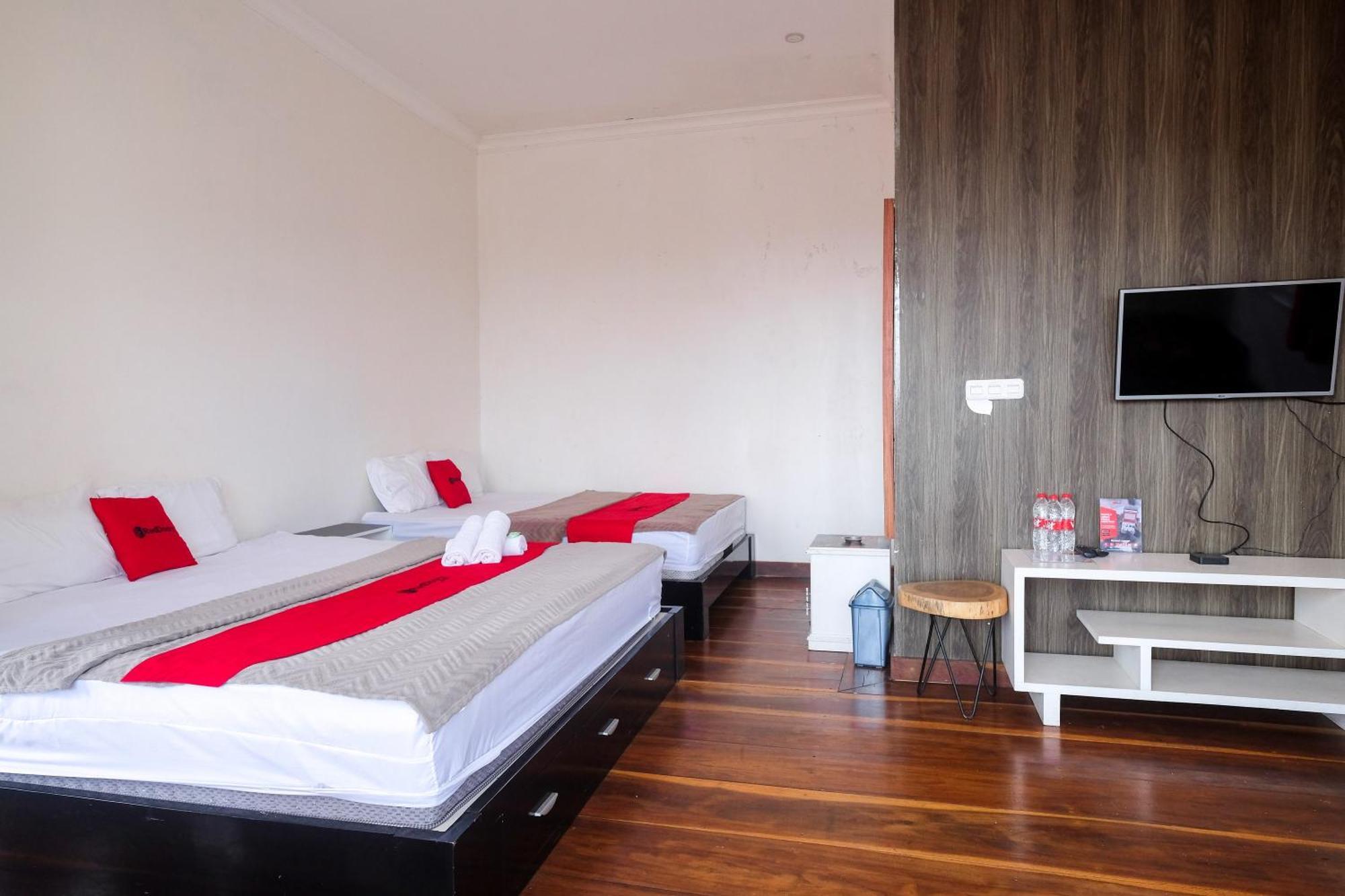 Reddoorz Near Grojogan Sewu Tawangmangu Hotel Karanganyar  Kültér fotó