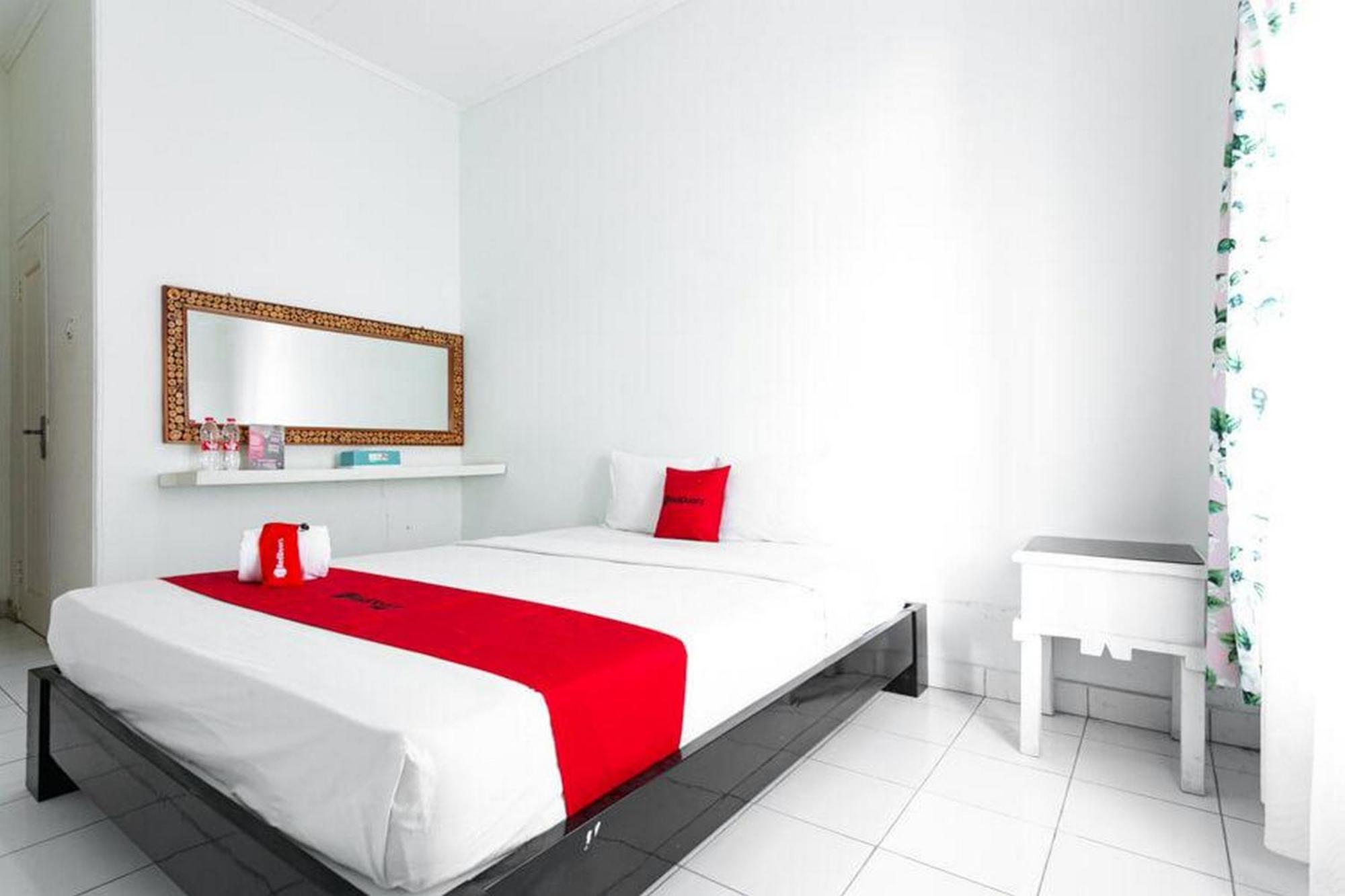 Reddoorz Near Grojogan Sewu Tawangmangu Hotel Karanganyar  Kültér fotó